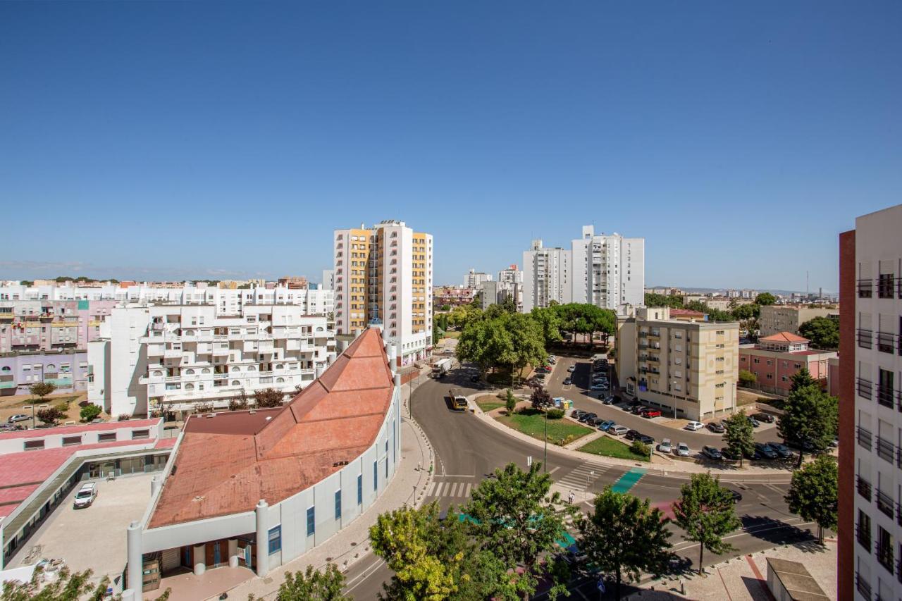 Joivy Sunny In Marvila * Lissabon