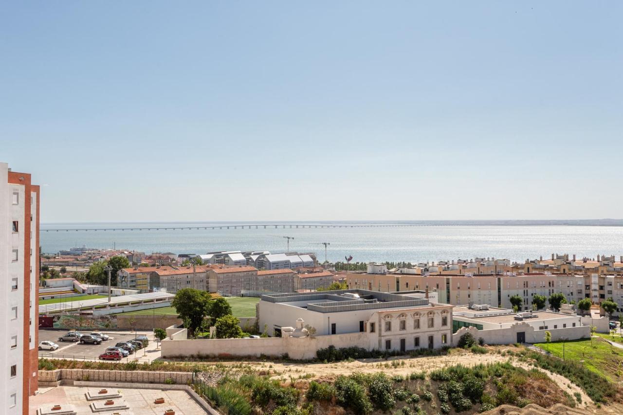 Apartment Joivy Sunny In Marvila Lissabon